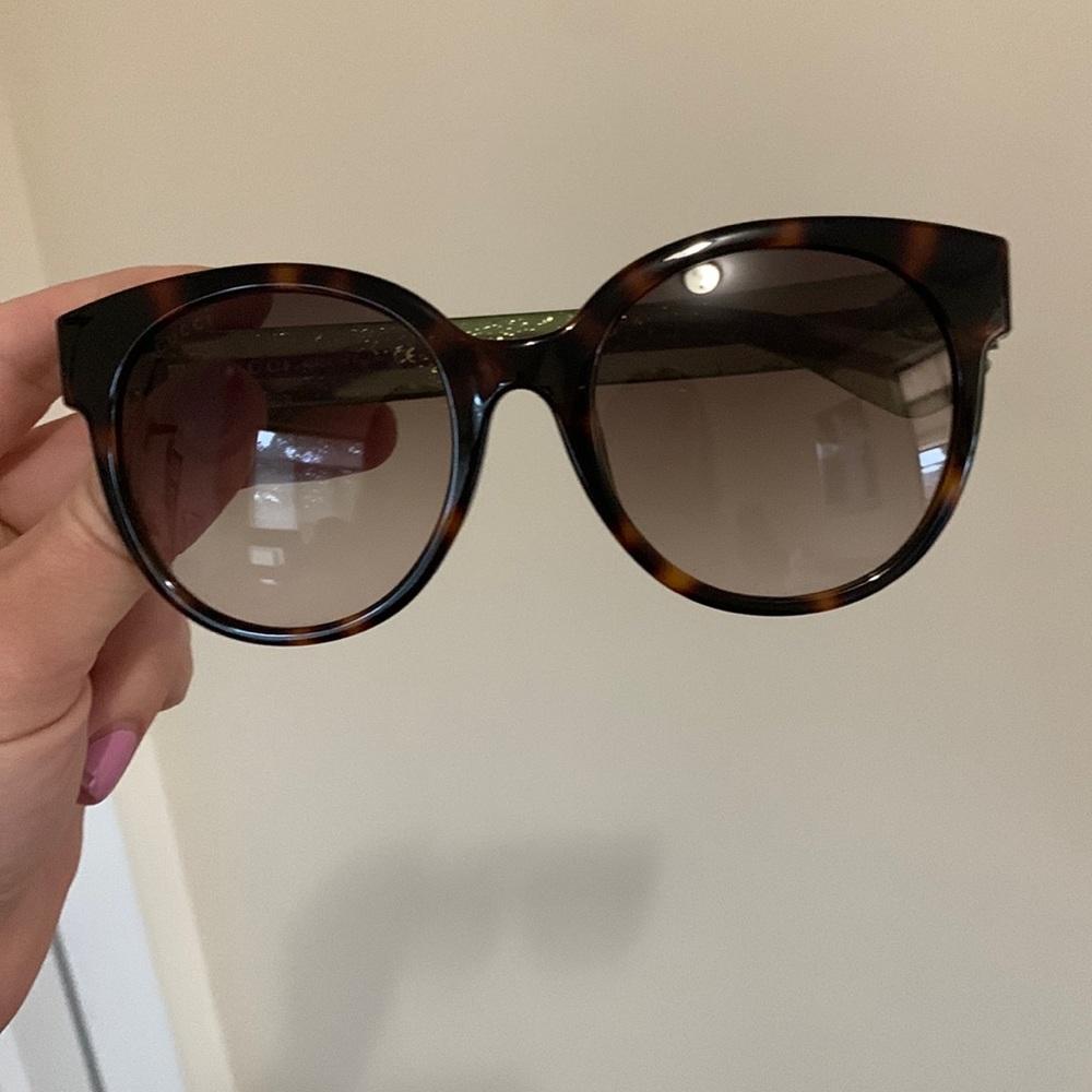 Gucci womens sunglasses